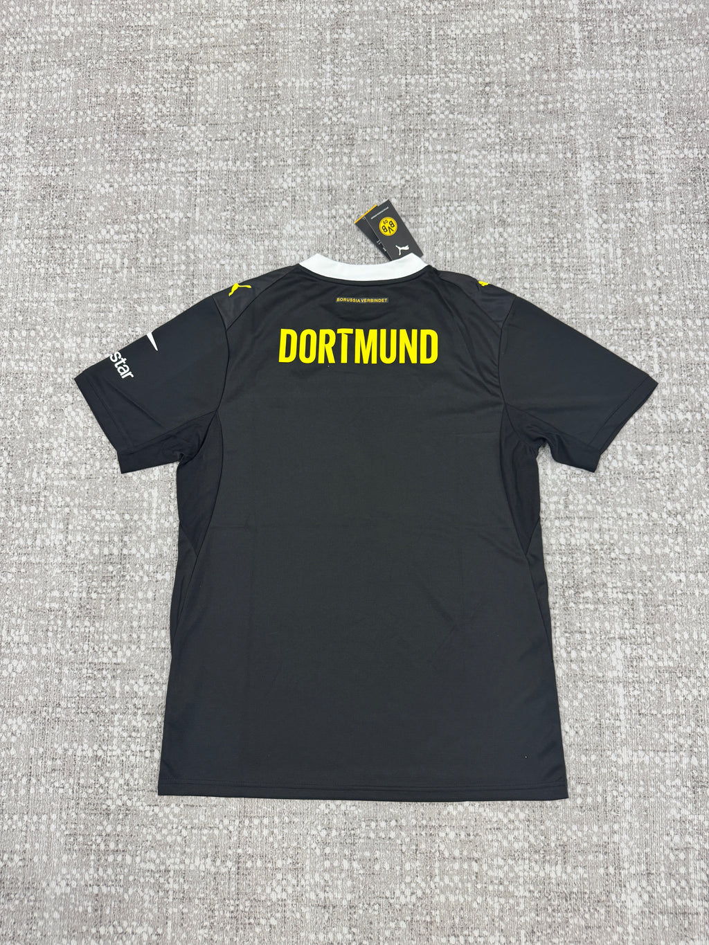 Borussia Dortmund 26-27 Away Kit